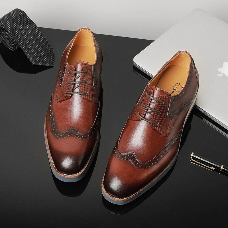 Formale Herrenschuhe Mit Exotischer Textur Und Wingtip-oxford-freizeitschuhen - Kaffee