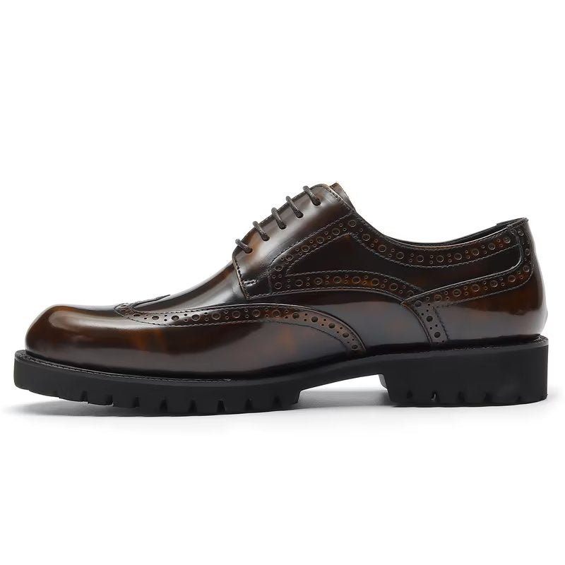 Formale Herrenschuhe Mit Geprägter Eleganz Und Brogue-schuhen - Kaffee