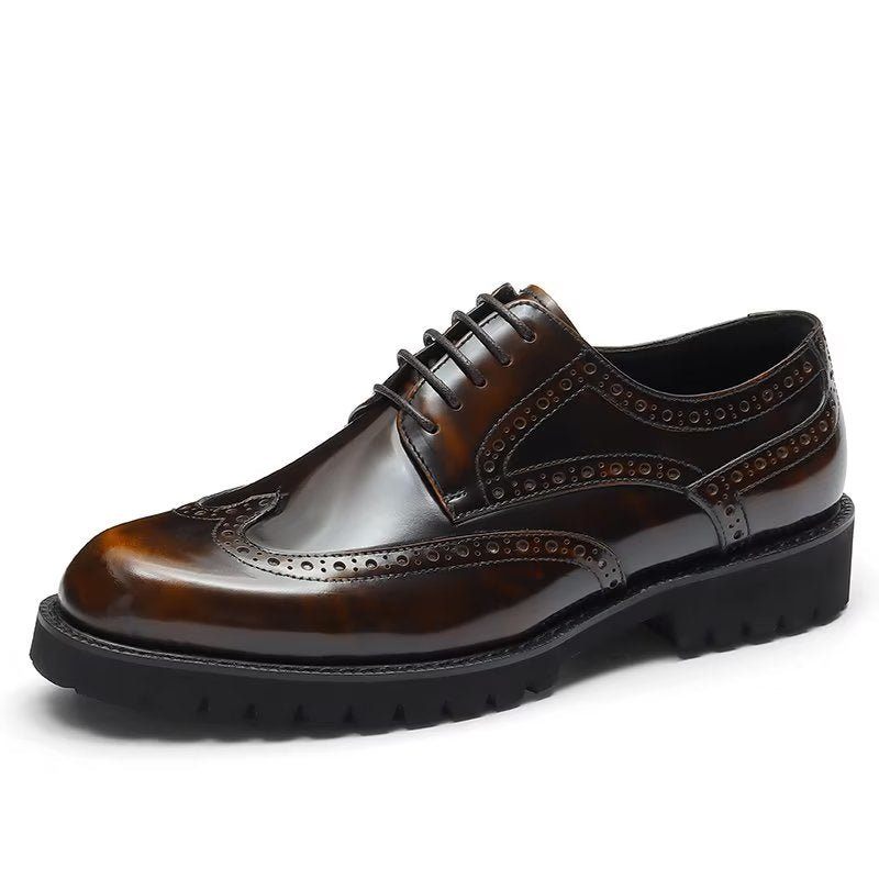 Formale Herrenschuhe Mit Geprägter Eleganz Und Brogue-schuhen - Kaffee