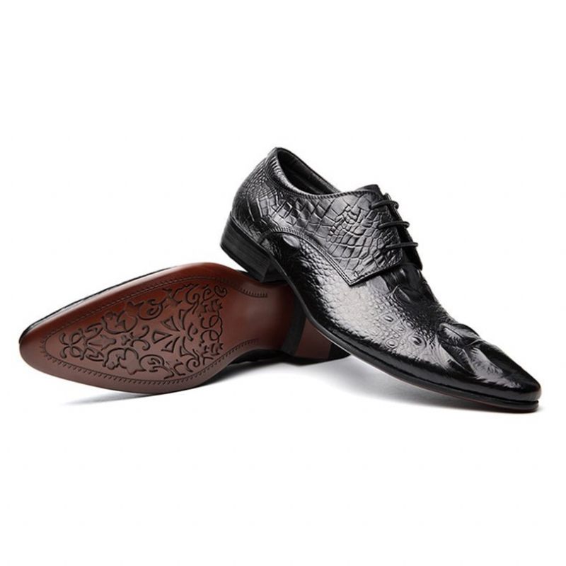 Formale Herrenschuhe Mit Spitzer Zehenpartie Und Brogue-schuhen Alligatorstruktur - Schwarz