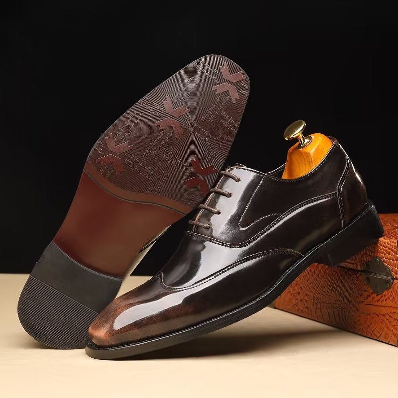 Formale Herrenschuhe Opulent Geprägte Mikrofaser Oxford-schuhe Mit Spitzer Zehenpartie - Kaffee