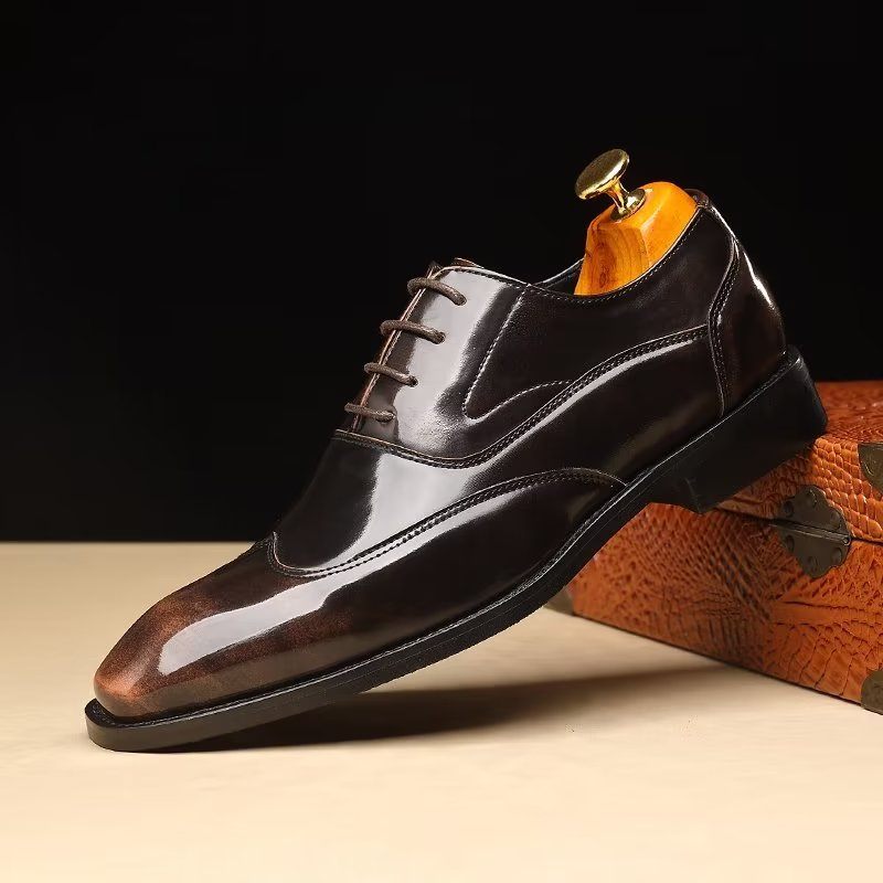 Formale Herrenschuhe Opulent Geprägte Mikrofaser Oxford-schuhe Mit Spitzer Zehenpartie - Kaffee