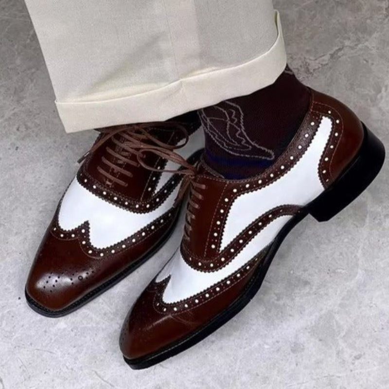 Formelle Herrenschuhe Elegante Britische Oxford-hochzeitsschuhe Mit Schnitzerei - Braun