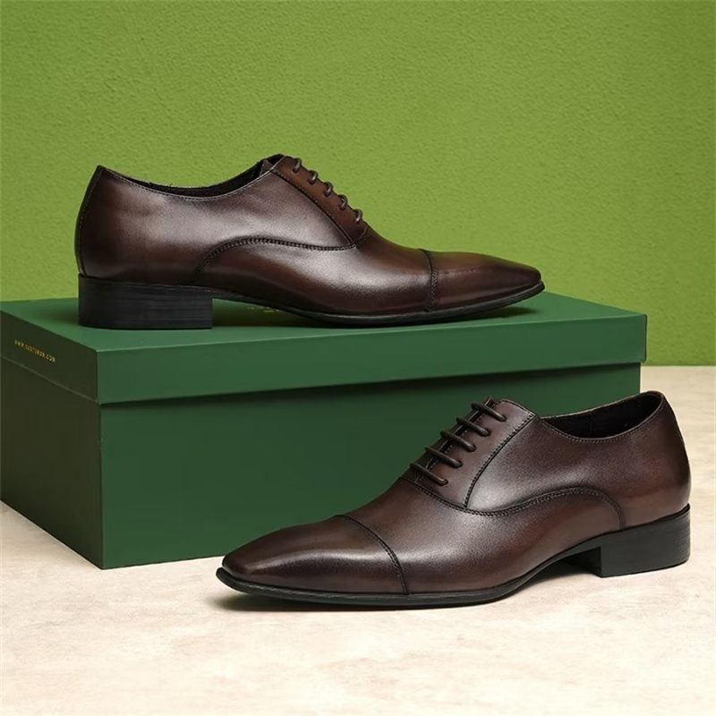 Formelle Herrenschuhe Elegante Geschnitzte Business-schuhe Aus Britischem Leder - Kaffee