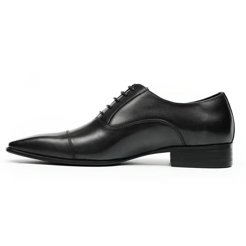 Formelle Herrenschuhe Elegante Geschnitzte Business-schuhe Aus Britischem Leder - Schwarz