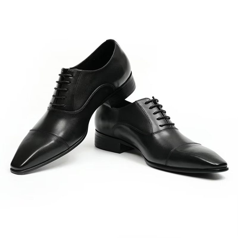 Formelle Herrenschuhe Elegante Geschnitzte Business-schuhe Aus Britischem Leder - Schwarz