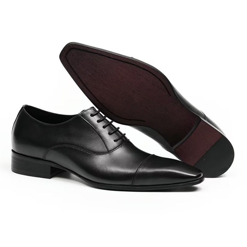 Formelle Herrenschuhe Elegante Geschnitzte Business-schuhe Aus Britischem Leder - Schwarz