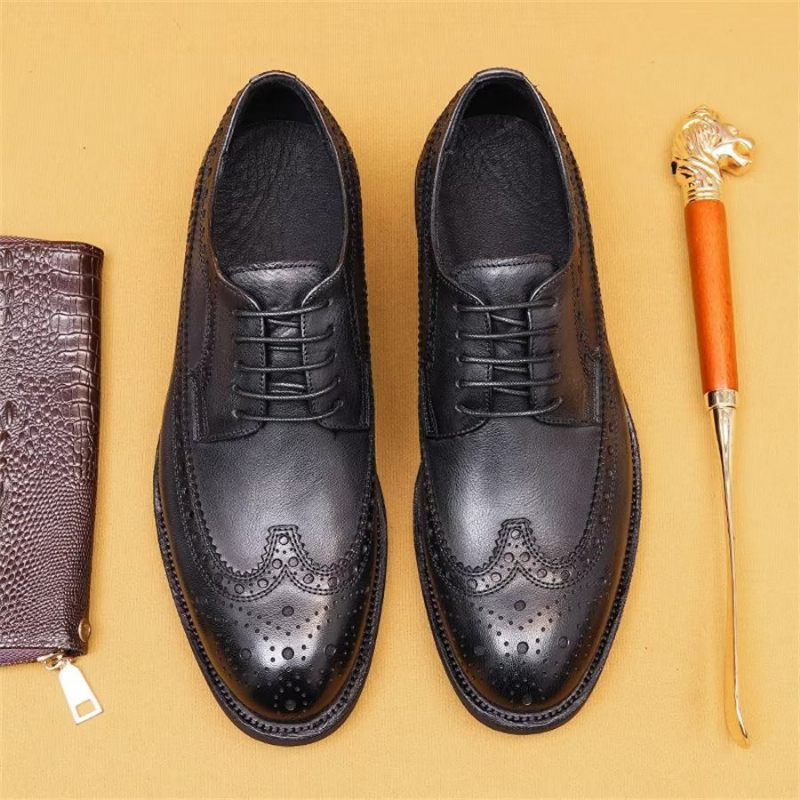 Formelle Herrenschuhe Elegante Geschnitzte Business-schuhe Aus Britischem Leder - Schwarz