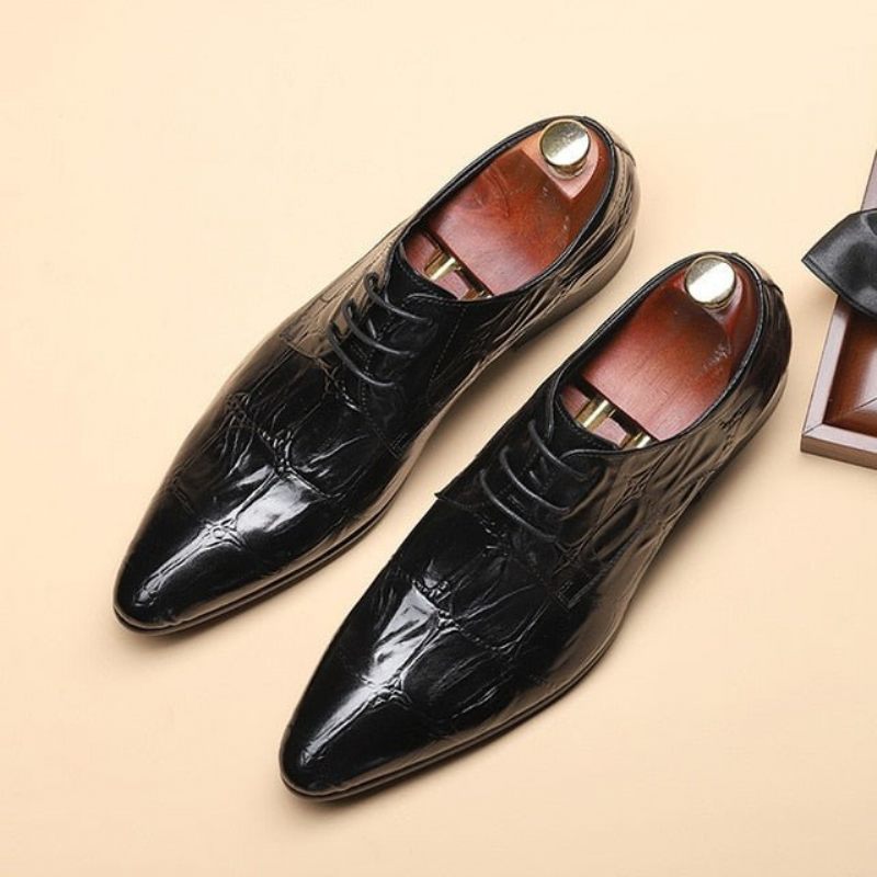 Formelle Herrenschuhe Exquisite Brogue-kleiderschuhe Mit Spitzer Spitze Zum Schnüren - Schwarz