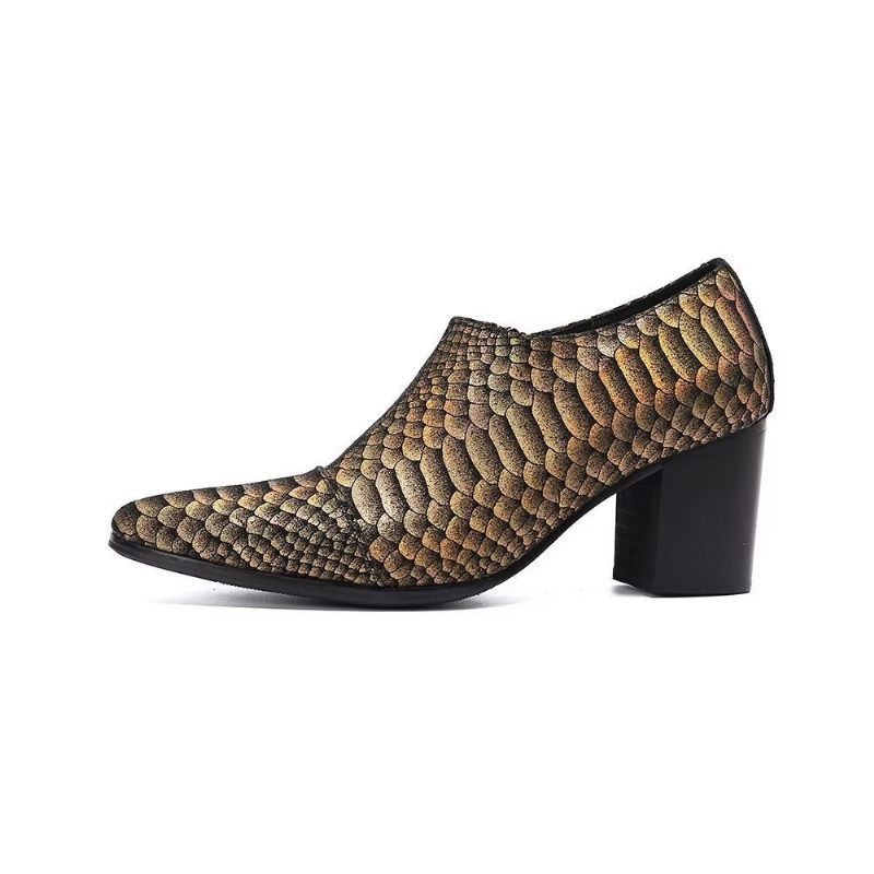 Formelle Herrenschuhe Geprägte Slip-on-schuhe - Gold