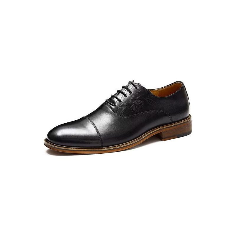 Formelle Herrenschuhe Im Eleganten Brogue-stil Aus Echtem Leder