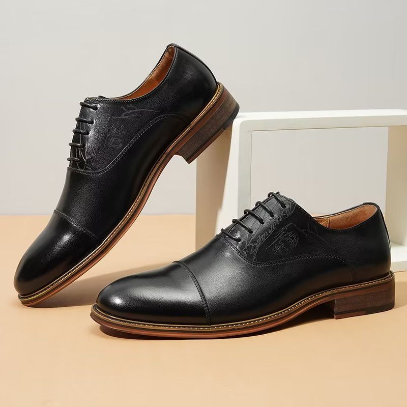 Formelle Herrenschuhe Im Eleganten Brogue-stil Aus Echtem Leder - Schwarz