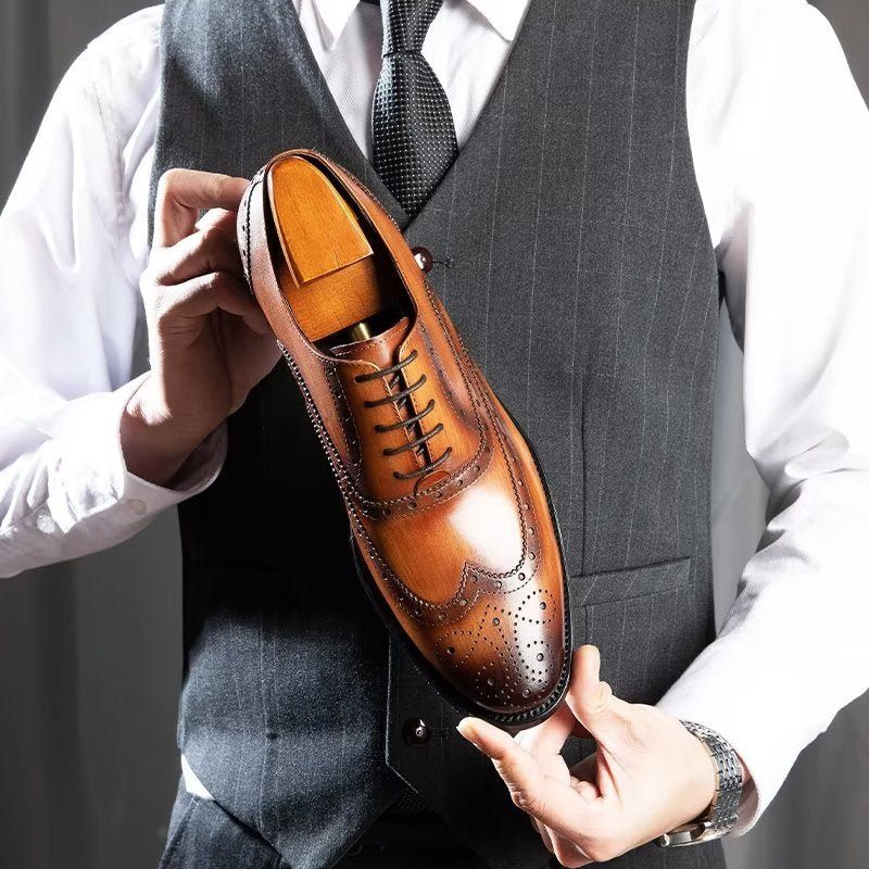 Formelle Herrenschuhe Luxuriöse Brogue-kleiderschuhe Aus Leder - Kaffee