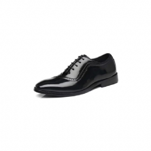 Formelle Herrenschuhe Mit Geprägter Eleganz Spitzer Zehenbereich Stilvolle Oxford-schuhe