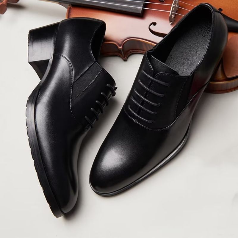 Formelle Herrenschuhe Mit Geprägter Eleganz Und Spitzer Zehenpartie Oxford-schuhe - Schwarz