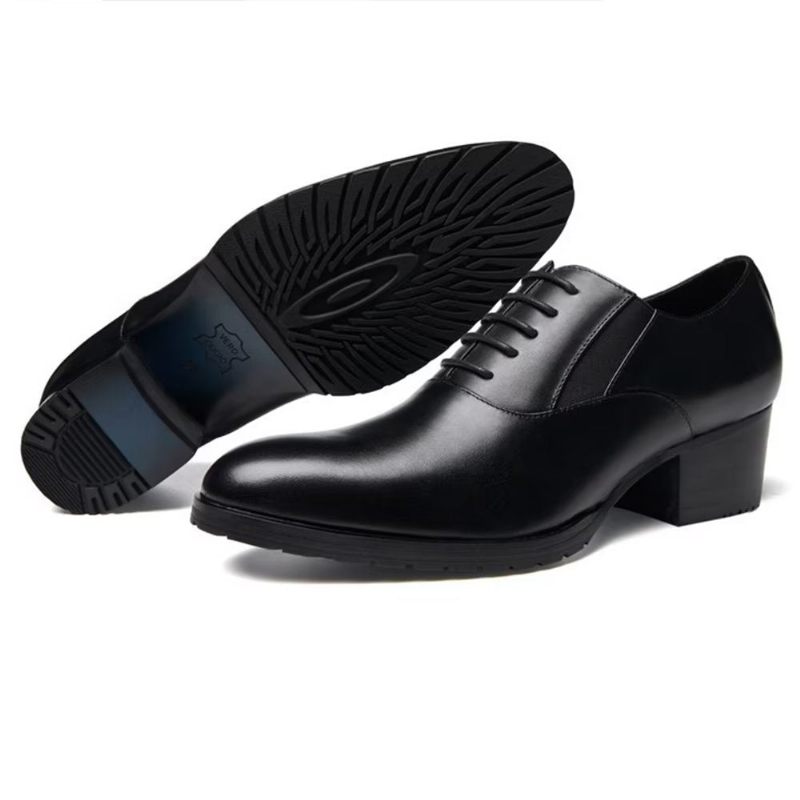 Formelle Herrenschuhe Mit Geprägter Eleganz Und Spitzer Zehenpartie Oxford-schuhe - Schwarz