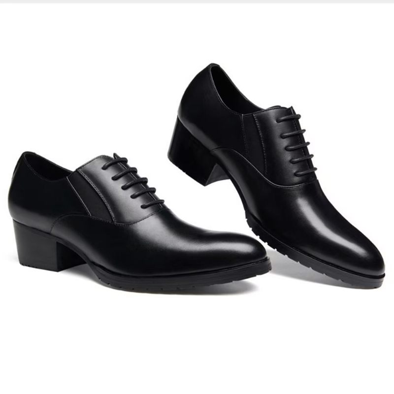 Formelle Herrenschuhe Mit Geprägter Eleganz Und Spitzer Zehenpartie Oxford-schuhe - Schwarz