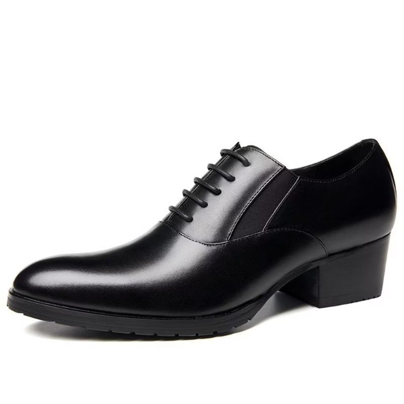 Formelle Herrenschuhe Mit Geprägter Eleganz Und Spitzer Zehenpartie Oxford-schuhe - Schwarz