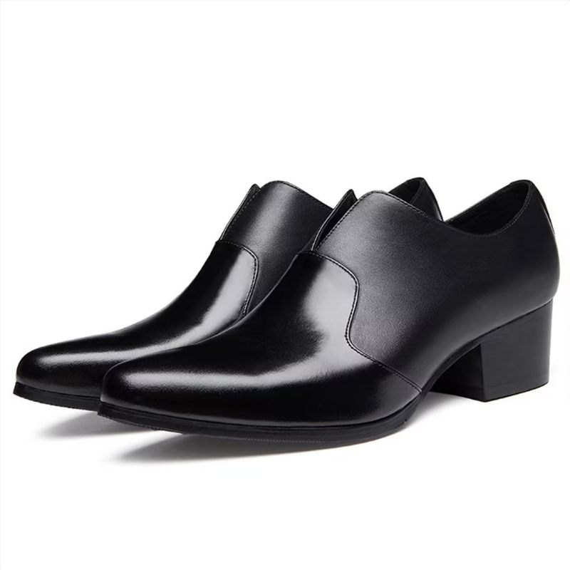 Formelle Herrenschuhe Mit Geprägter Spitzer Zehenpartie Slip-on-schuhe - Schwarz