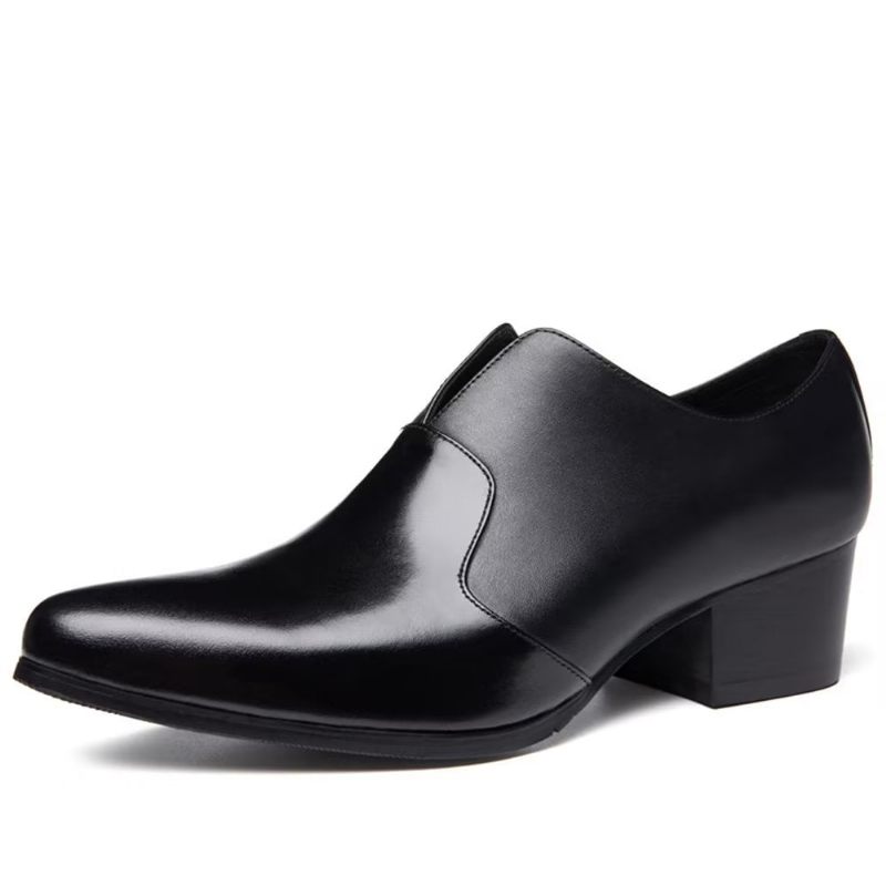 Formelle Herrenschuhe Mit Geprägter Spitzer Zehenpartie Slip-on-schuhe - Schwarz