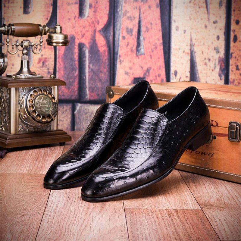 Formelle Herrenschuhe Slip-on-oxford-brogues Aus Leder Mit Krokodilstruktur - Schwarz