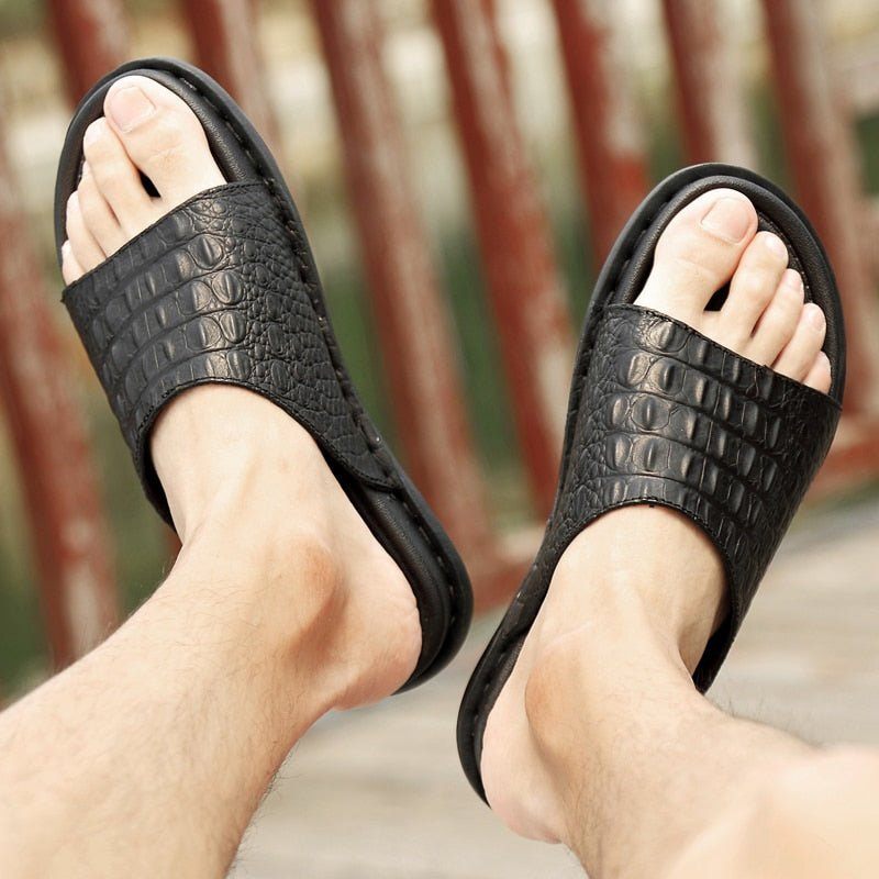 Freizeitschuhe Für Herren Strandsandalen Aus Echtem Leder Mit Krokodilprägung - Schwarz