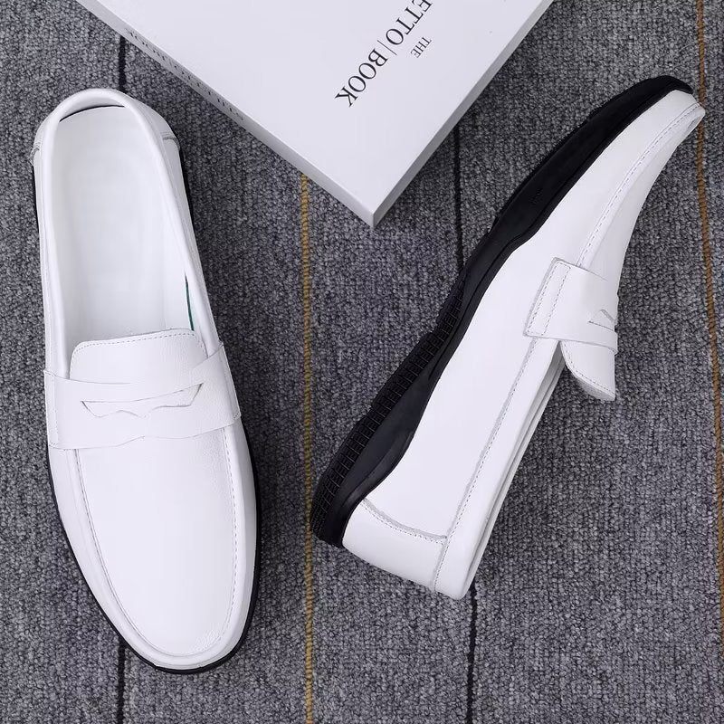 Herren-freizeitschuhe Elegante Pu-slip-on-loafer Mit Metallmode - Weißes Loch