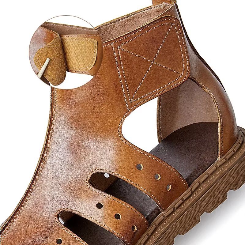 Herren-freizeitschuhe Luxuriöse Peep-toe-riemensandalen - Kaffee