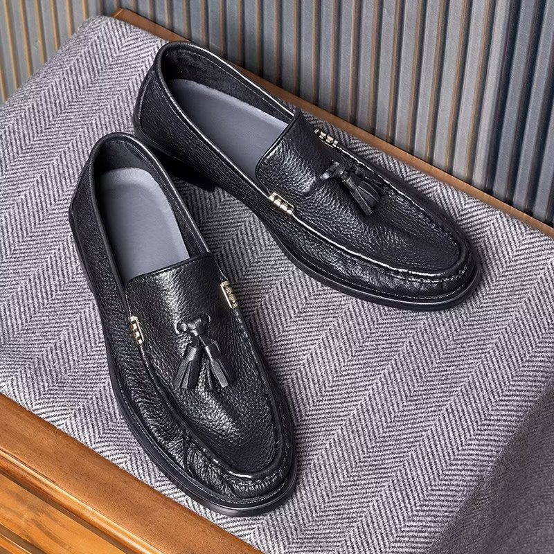 Herren-loafer Schicke Geprägte Slip-on-quasten-loafer - Schwarz