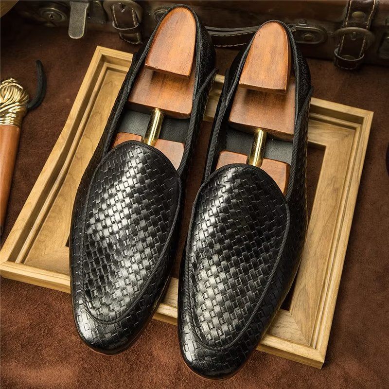 Herren-slipper Luxuriöse Slip-on-slipper Aus Rindsleder Mit Exotischer Textur - Schwarz