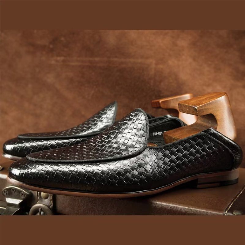 Herren-slipper Luxuriöse Slip-on-slipper Aus Rindsleder Mit Exotischer Textur - Schwarz