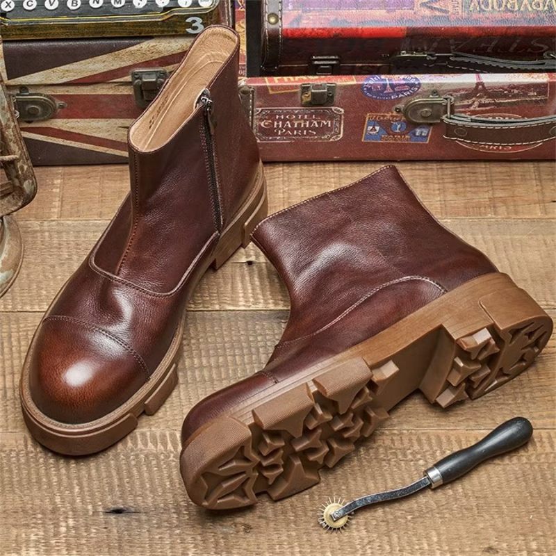 Herrenstiefel Elegante Stiefeletten Zum Hineinschlüpfen Aus Rindsleder Mit Nieten - Kaffee